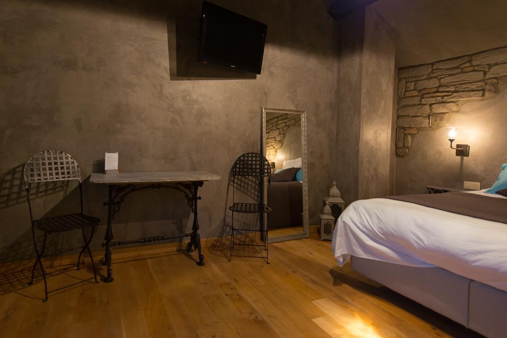 Les Chambres du Vivier, chambres d'hôtes et gîte - à 100m - Durbuy Quarto foto